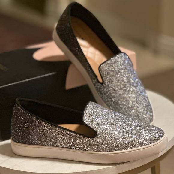 Birdies the Swift slip on sneaker in crushed chrome - Picture 2 of 4